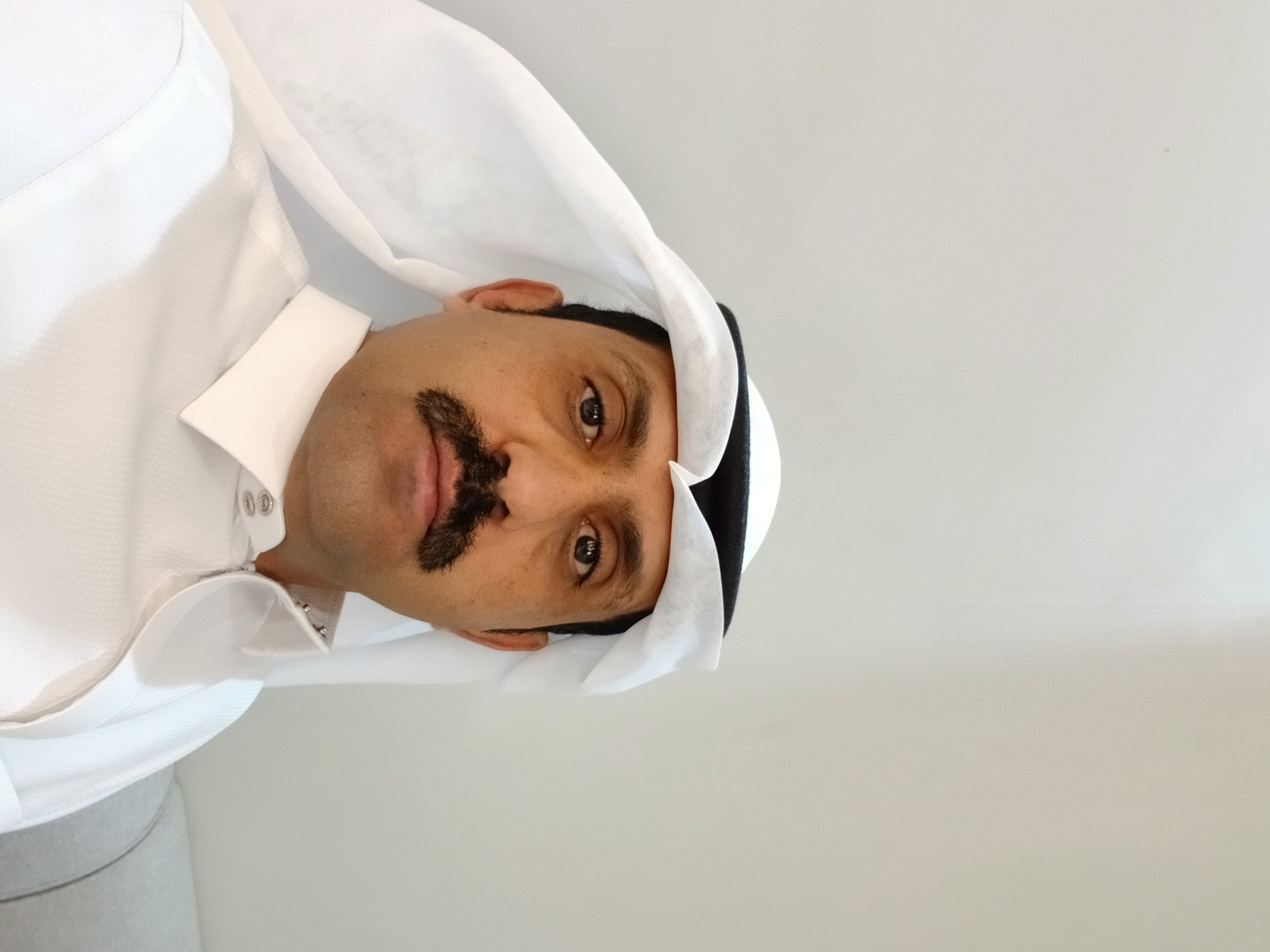 عمر محمد الشمري الصفحة الشخصية 