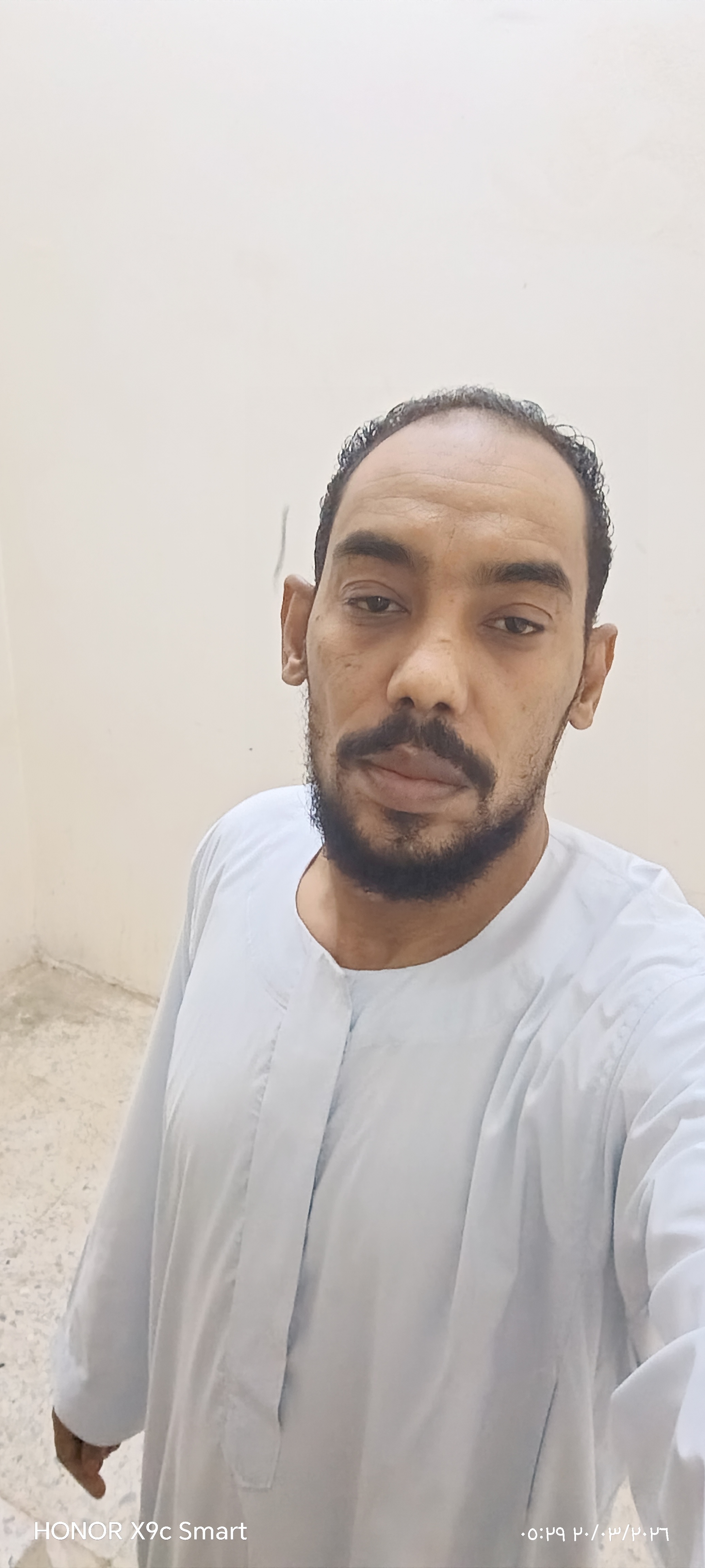 ايمن عثمان حسون الصفحة الشخصية 